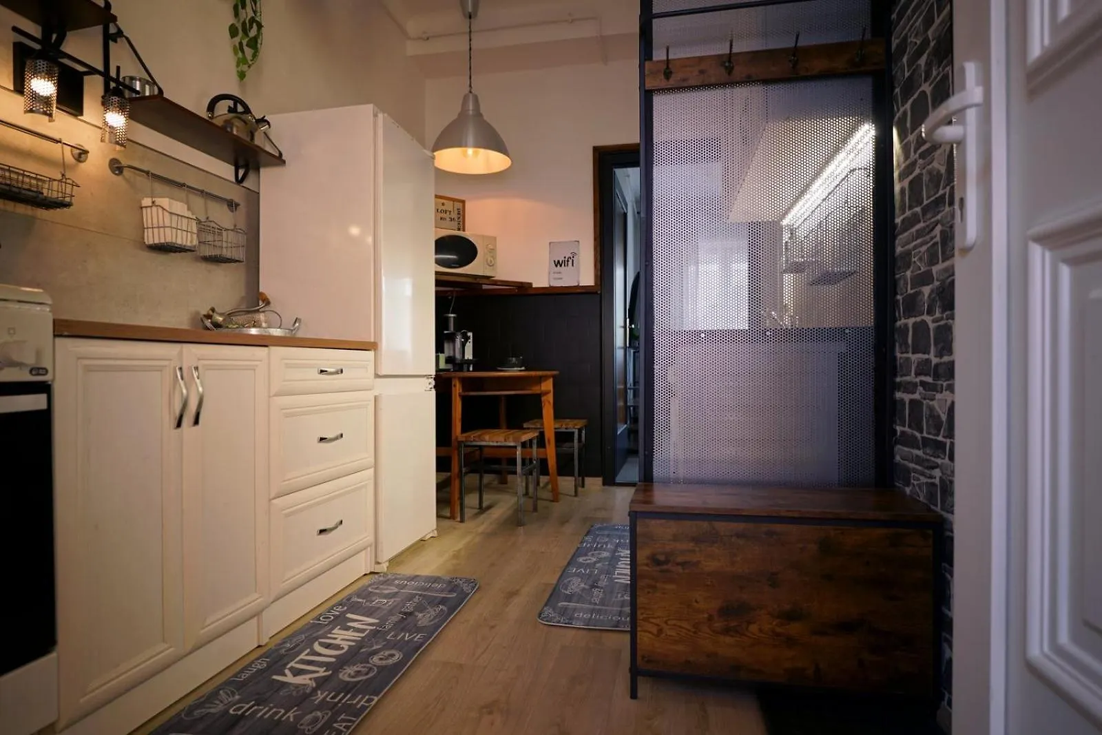 Mini Industrial Apartment Budapest