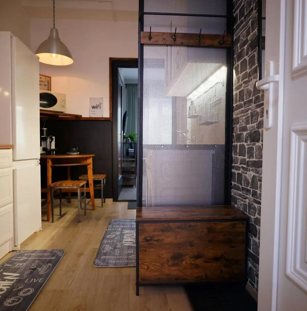 Mini Industrial Apartment Budapest 0*,  Hungary